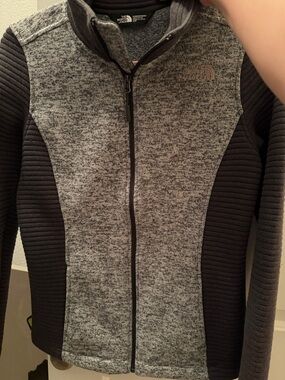 The North Face Heather Gray and Black Zip-Up Sweater Jacket
